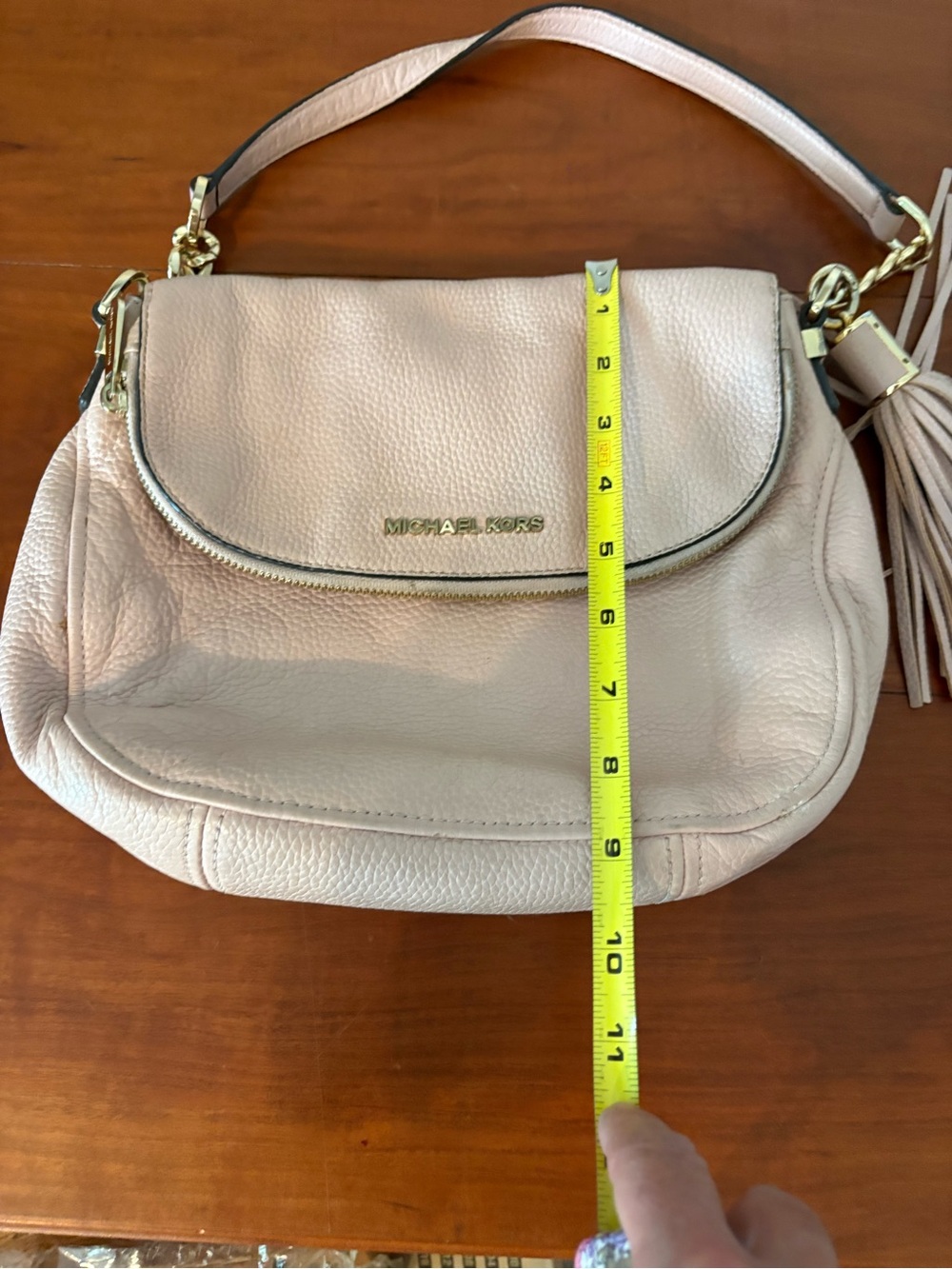 Michael Kors Blush Pink Pebbled Leather Shoulder Bag Tassel Gold Chain - Picture 2 of 13